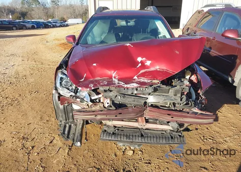 2017 Subaru Outback 3.6R Limited z USA, uszkodzony, nr VIN 4S4BSEKC1H3304788